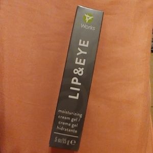 Lip and eye cream gel